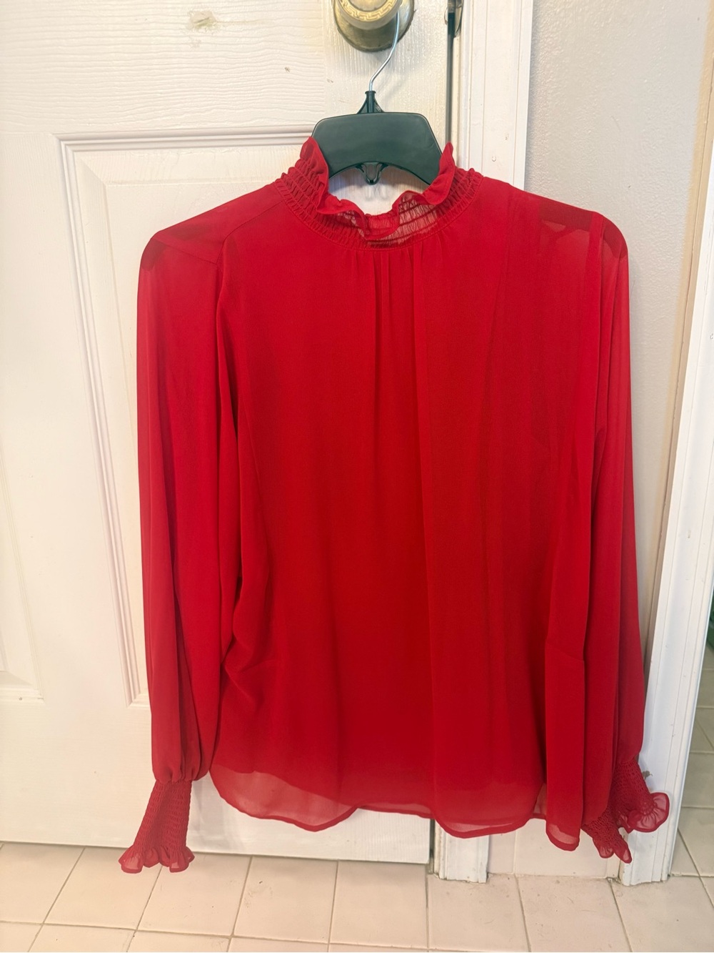 Vince Camuto Red Smocked Ruffle-Neck Long Sleeve Blouse